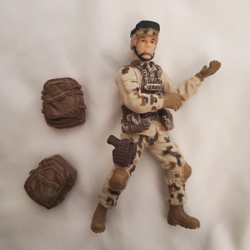 Chap Mei‎ Excite U.S.M.C. Marine 4" Military Soldier Action Figure Desert